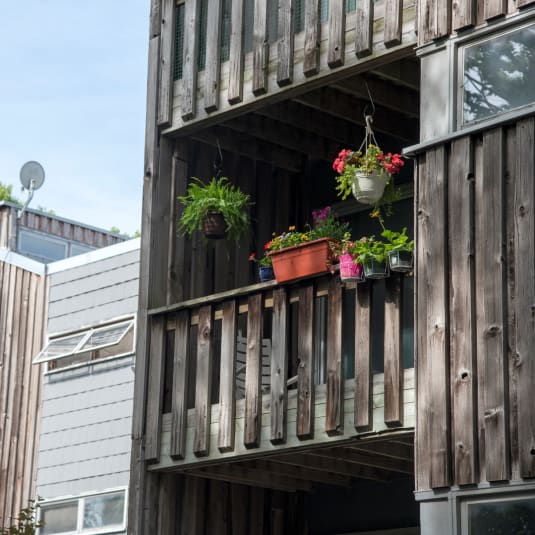 Bass Lake Crossing Apartments in New Hope, MN